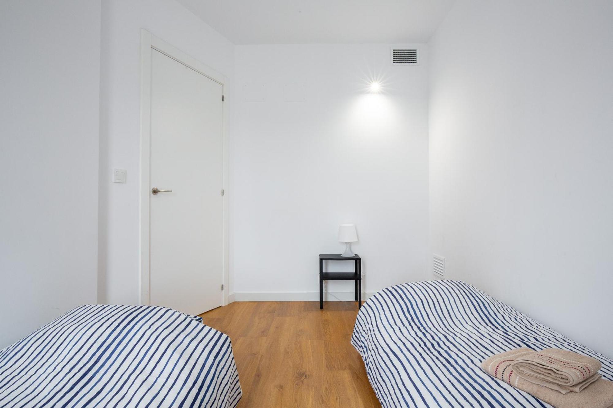 Apartamentos En Canet Al Mar, Junto Playa Y Con Piscina Канет-де-Беренгер Экстерьер фото