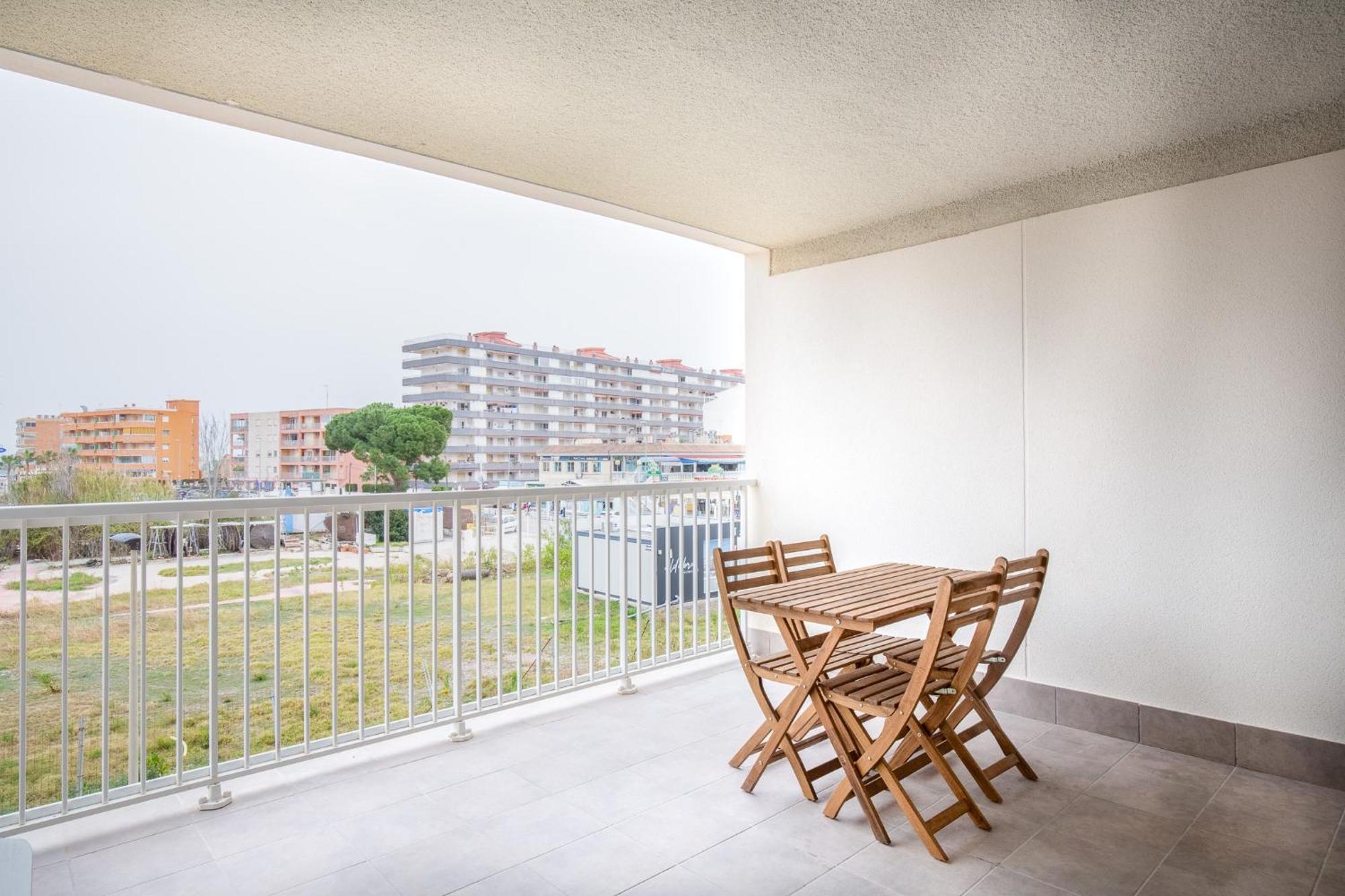 Apartamentos En Canet Al Mar, Junto Playa Y Con Piscina Канет-де-Беренгер Экстерьер фото